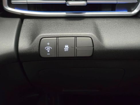 New 2026 Hyundai Elantra Limited FWD image 22