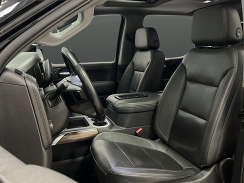 Used 2021 Chevrolet Silverado 1500 LT Trail Boss w/ Convenience Package II AWD/4WD image 9