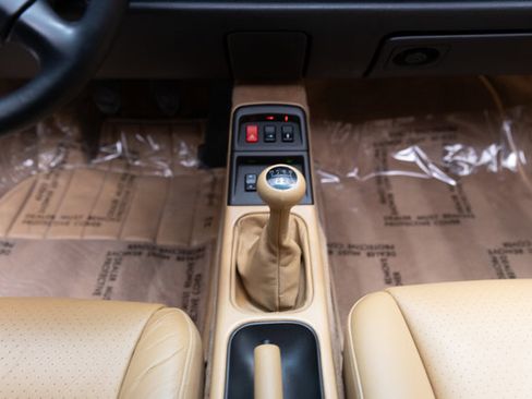 Used 1995 Porsche 911 Carrera image 9