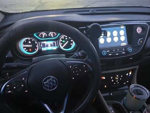 Used 2017 Buick Envision Preferred image 6
