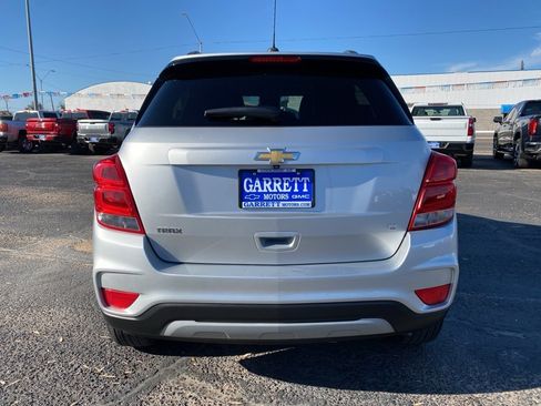 Used 2017 Chevrolet Trax LT w/ LT Convenience Package image 15