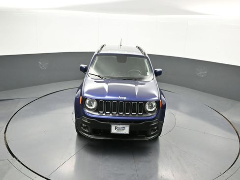 Used 2018 Jeep Renegade Latitude image 33