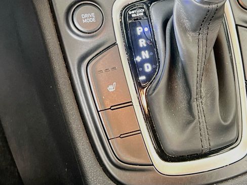 Used 2019 Hyundai Kona SEL AWD/4WD image 19