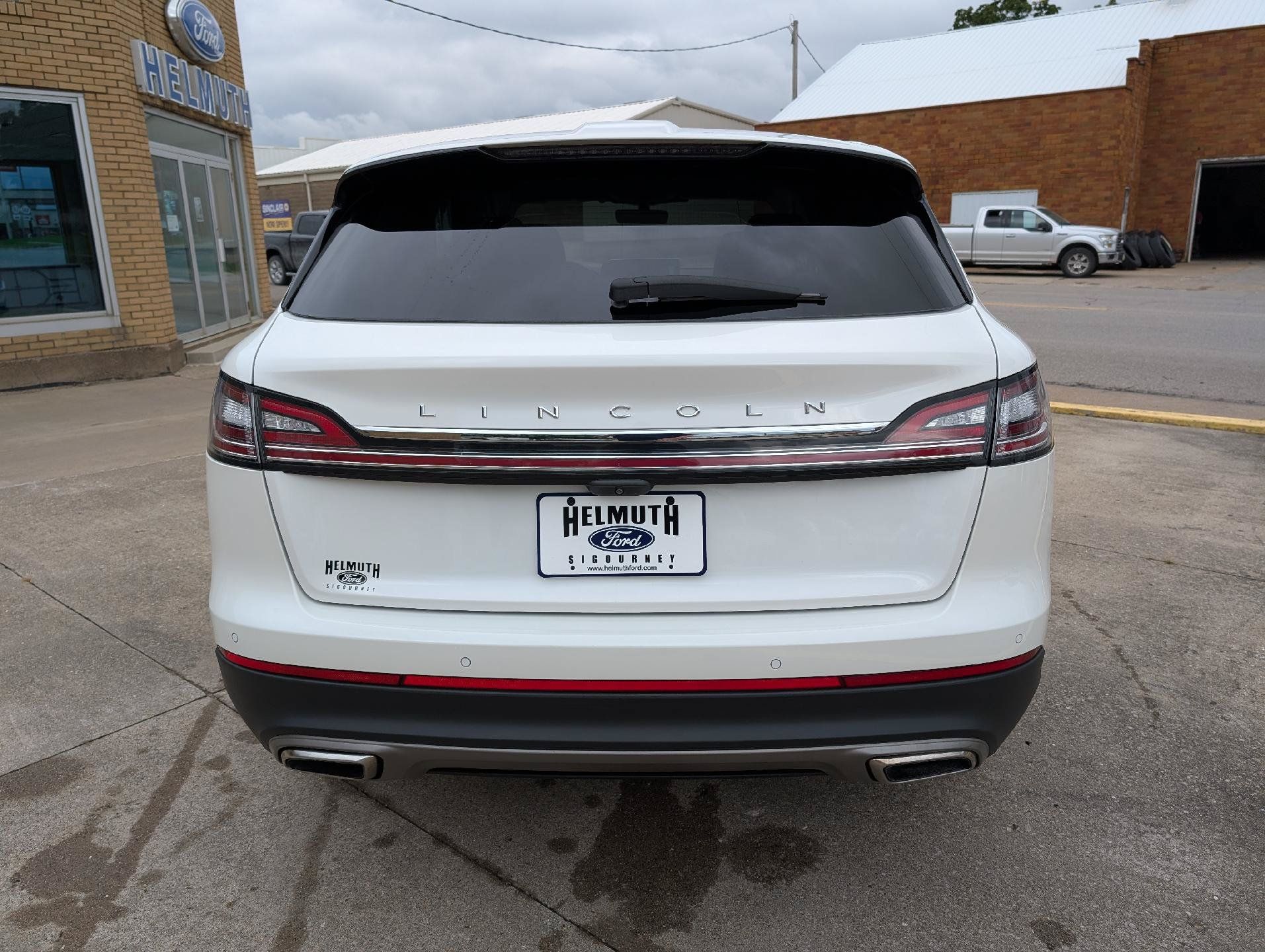 Used 2023 Lincoln Nautilus AWD w/ Premium Package image 7