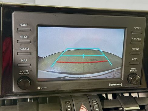 Certified 2021 Toyota RAV4 XLE Premium AWD/4WD image 15