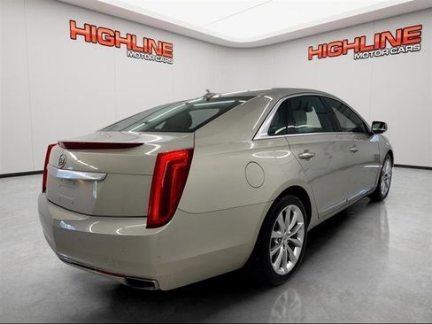 Used 2014 Cadillac XTS Premium AWD/4WD image 5
