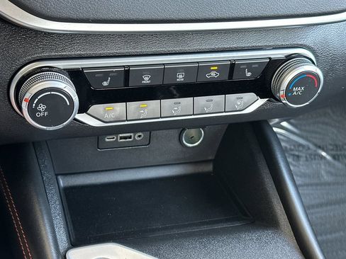 Used 2020 Nissan Altima 2.5 SR w/ Premium Package FWD image 18