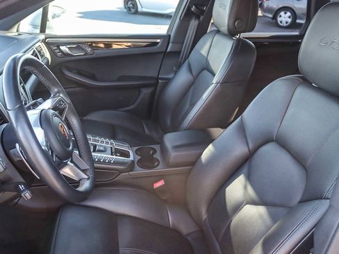 Used 2018 Porsche Macan GTS image 15