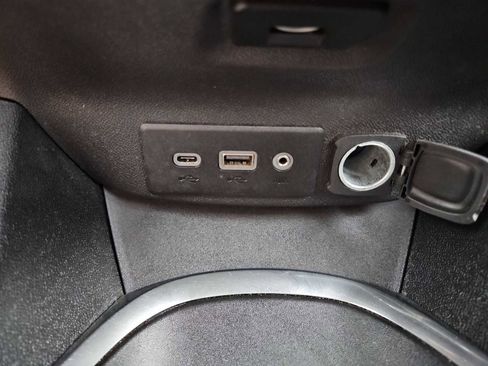 Used 2020 Chevrolet Malibu LT image 31