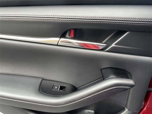 Used 2023 MAZDA MAZDA3 s image 13