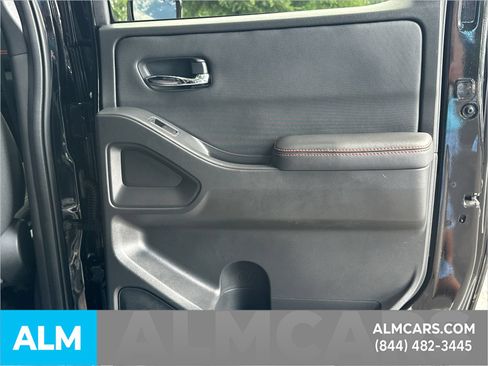 Used 2024 Nissan Frontier Pro-X w/ Pro Convenience Package RWD image 18
