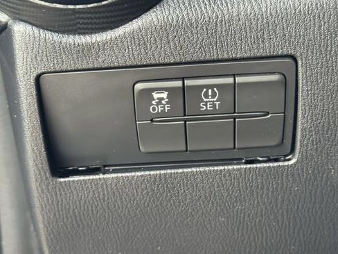 Used 2017 Toyota Yaris iA FWD image 20