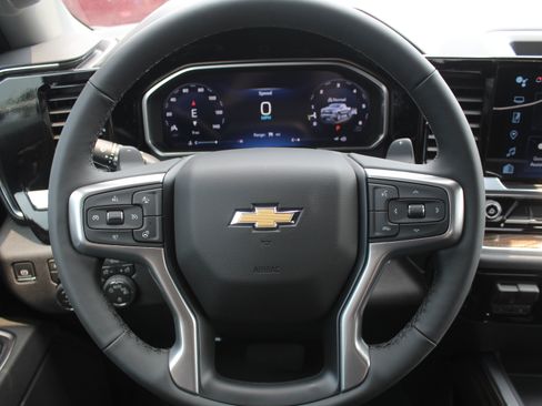 New 2026 Chevrolet Silverado 1500 LT w/ Z71 Off-Road Package AWD/4WD image 11