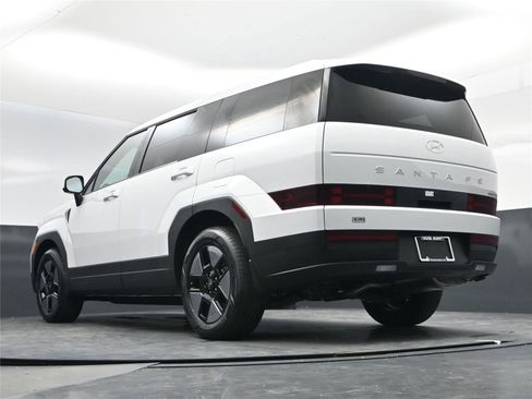 New 2026 Hyundai Santa Fe SE image 14