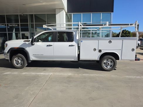 Used 2022 GMC Sierra 2500 Pro w/ Convenience Package RWD image 1