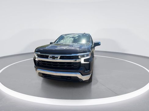 Used 2023 Chevrolet Silverado 1500 LT AWD/4WD image 4