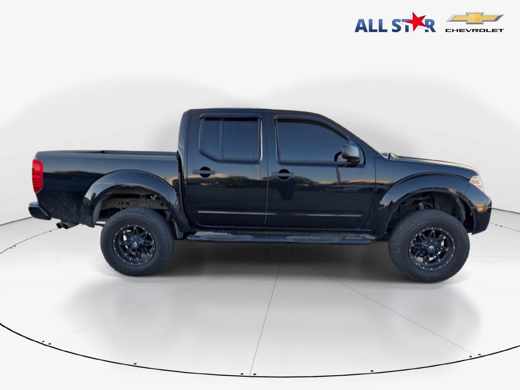 Used 2014 Nissan Frontier SV RWD image 2