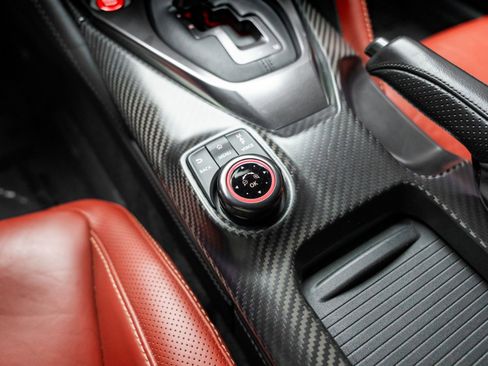 Used 2021 Nissan GT-R Premium image 63