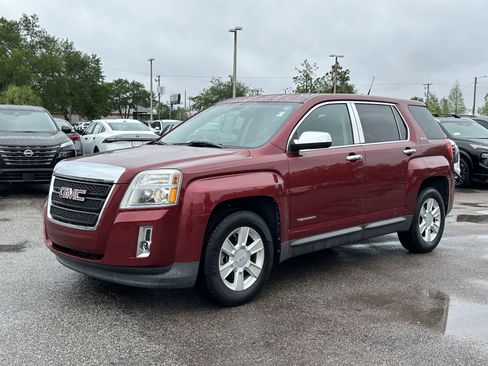 Used 2010 GMC Terrain SLE image 1