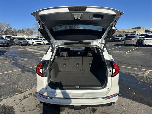 Used 2020 GMC Terrain Denali w/ Denali Premium Package image 9