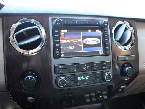 Used 2012 Ford F450 Lariat w/ Lariat Ultimate Pkg image 32
