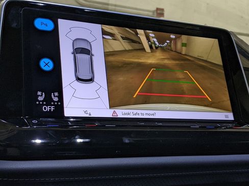 New 2026 Volkswagen Atlas Cross Sport SE image 16