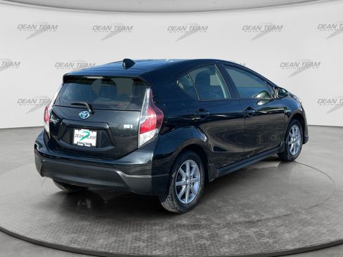 Used 2017 Toyota Prius C One FWD image 8