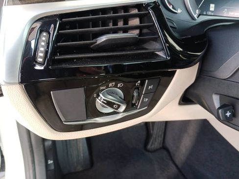 Used 2019 BMW 530i w/ Convenience Package RWD image 35