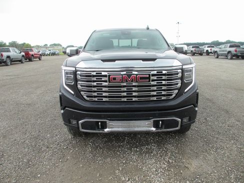 New 2025 GMC Sierra 1500 Denali w/ Denali Reserve Package image 12
