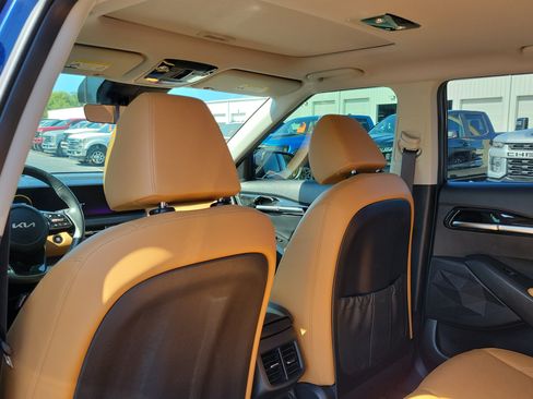 Used 2025 Kia Seltos EX w/ EX Sunroof Package FWD image 13