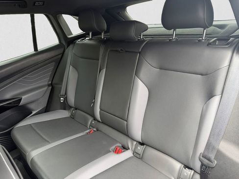 Certified 2023 Volkswagen ID.4 Pro S RWD image 13