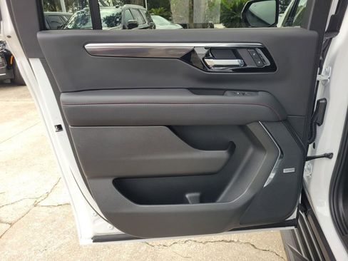 New 2026 Chevrolet Suburban RST w/ Comfort Package image 24