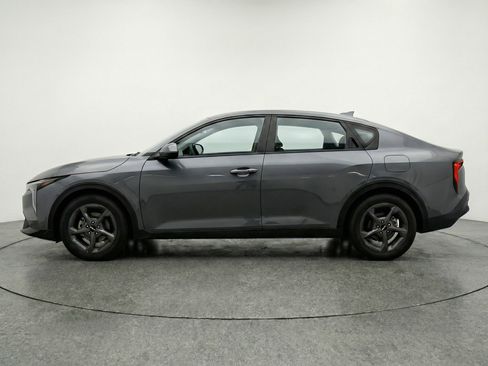 Used 2025 Kia K4 FWD image 5