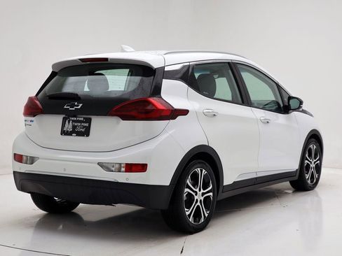 Used 2021 Chevrolet Bolt Premier w/ Infotainment Package image 9