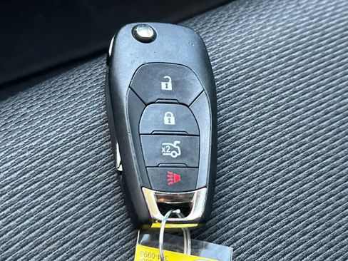 Used 2017 Chevrolet Cruze LT image 25