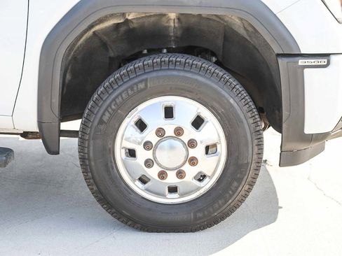 Used 2024 GMC Sierra 3500 Denali image 10