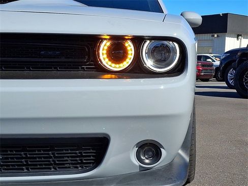 Used 2022 Dodge Challenger GT w/ Blacktop Package image 9