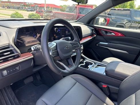 Used 2026 Chevrolet Traverse Z71 w/ LPO, Floor Liner Package AWD/4WD image 14