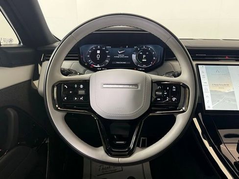 Used 2025 Land Rover Range Rover Sport Dynamic SE image 28