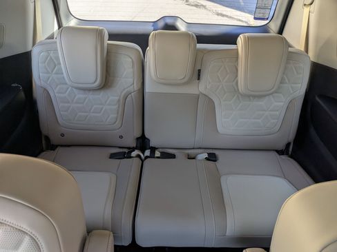 New 2026 Nissan Armada Platinum Reserve w/ Convenience Package AWD/4WD image 9