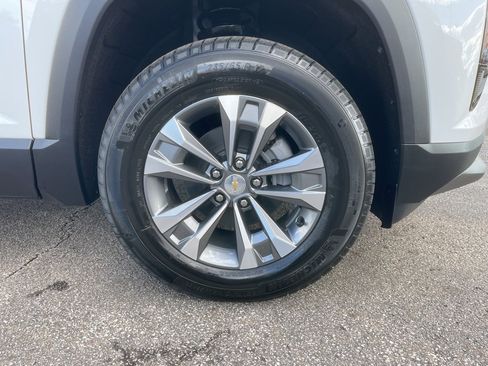 New 2026 Chevrolet Equinox LT image 33