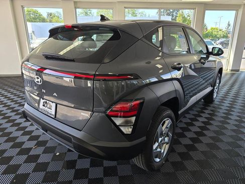 New 2026 Hyundai Kona SE AWD/4WD image 3