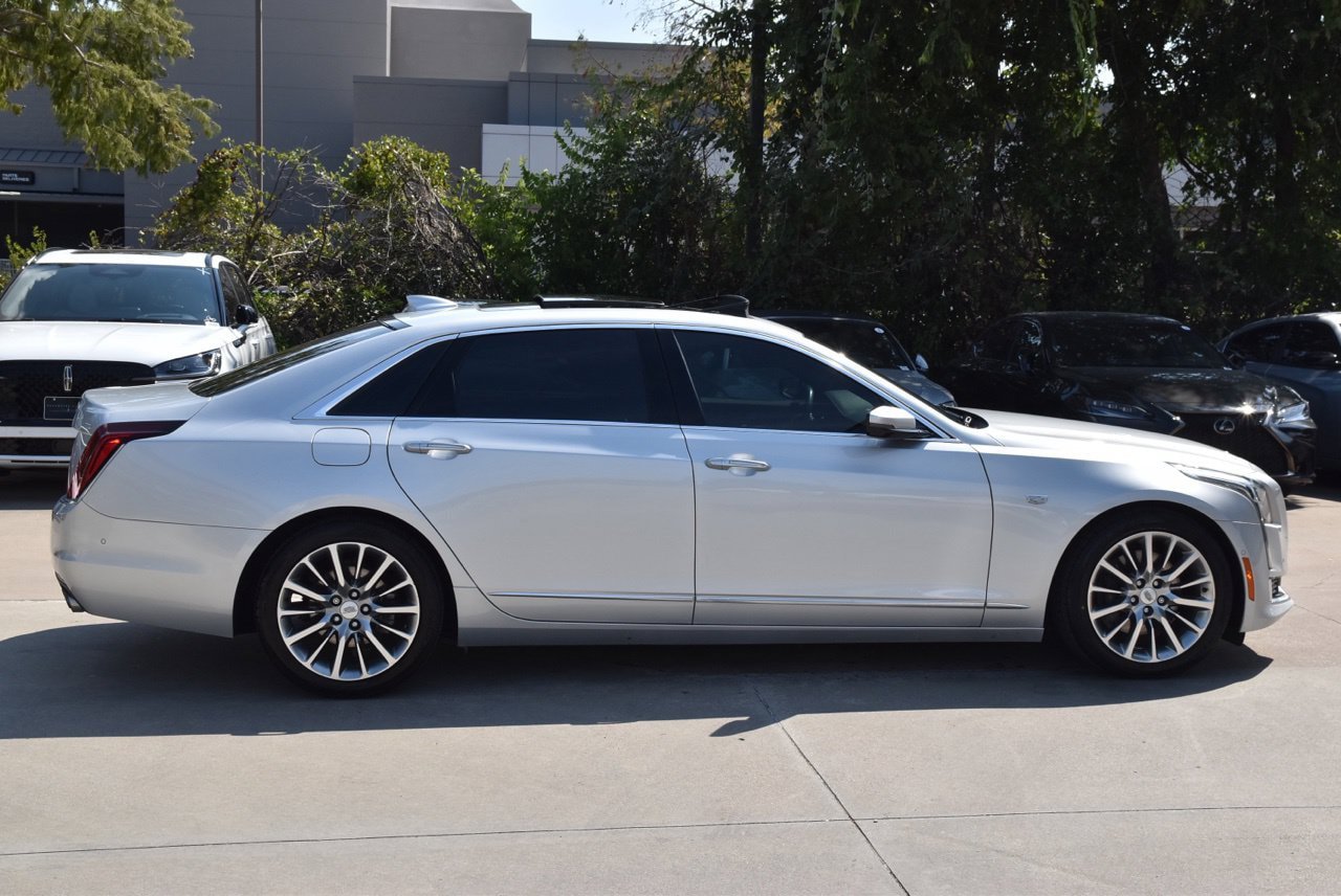 Used 2018 Cadillac CT6 Luxury AWD/4WD image 6