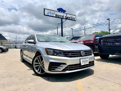 Used 2017 Volkswagen Passat 1.8T R-Line