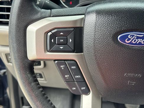 Used 2018 Ford F150 Lariat w/ Trailer Tow Package image 22