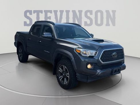 Used 2018 Toyota Tacoma TRD Sport w/ Technology Package AWD/4WD image 7