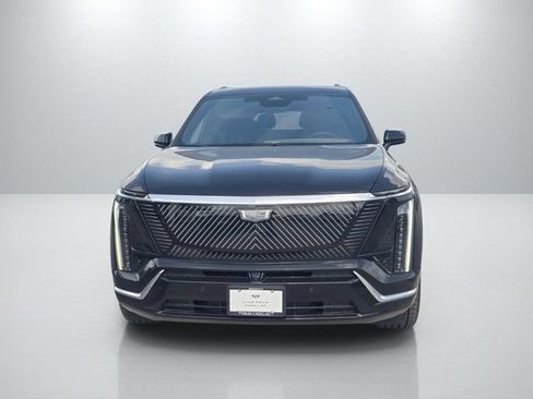 New 2027 Cadillac Vistiq Luxury AWD/4WD image 2