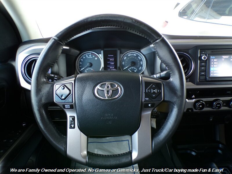 Used 2016 Toyota Tacoma SR5 w/ SR5 Appearance Package (SN) RWD image 12
