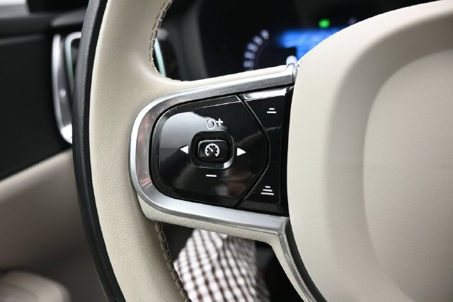 Used 2023 Volvo S60 B5 Core w/ Climate Package FWD image 24