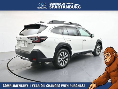 Certified 2025 Subaru Outback Limited AWD/4WD image 8